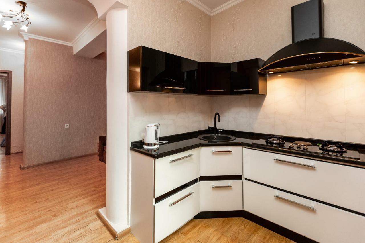 Gnn Cosy Apartment Tbilisi Exterior foto