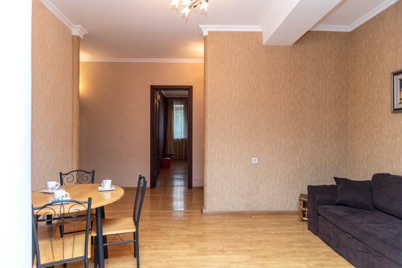 Gnn Cosy Apartment Tbilisi Exterior foto